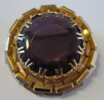 1950 1960fashion on See Big Glittery Thing Was Popular In The 1950 S This Is A Brooch That